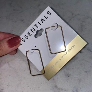 Essentials gold earrings